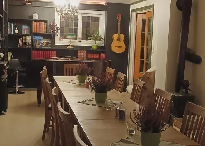 Eikre Fjellgard Konukevi *